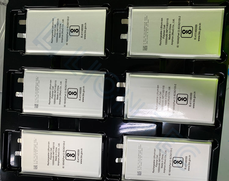 兩套鋰電池二維碼UV噴碼機(jī)發(fā)貨中國(guó)500強(qiáng)企業(yè)