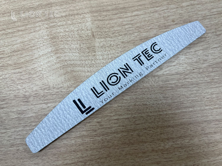 指甲銼UV噴碼機(jī)：打樣案例分享，幫你輕松實(shí)現(xiàn)個(gè)性化定制！